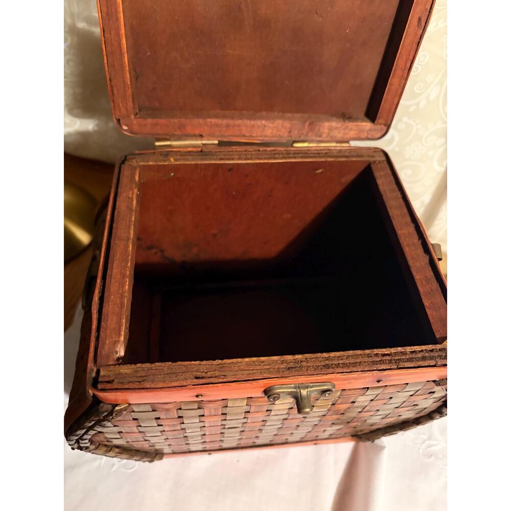 Vintage Hexagonal Mixed-Media‎ Trinket Chest - Picture 5 of 10